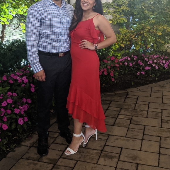 Ruffled sleeveless red flowy night occasion dress - Picture 1 of 4